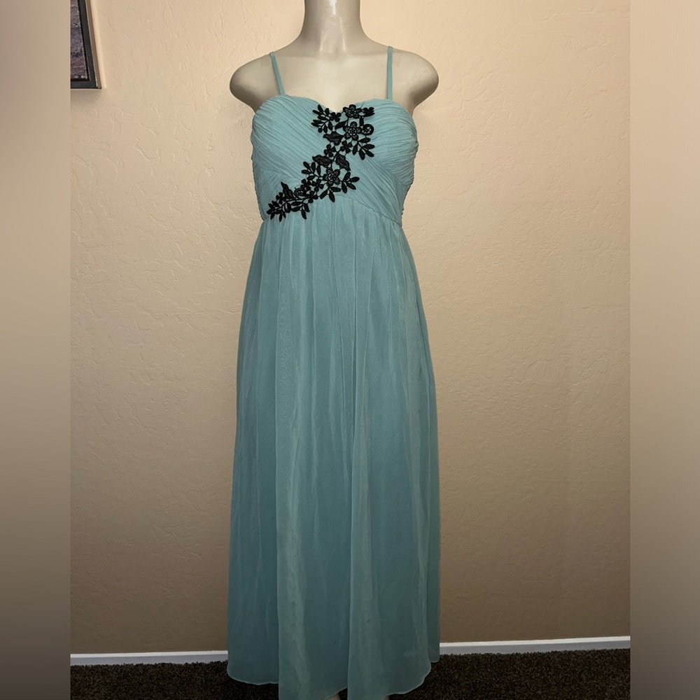 Elegant Mint Evening Dress with Black Floral Detail